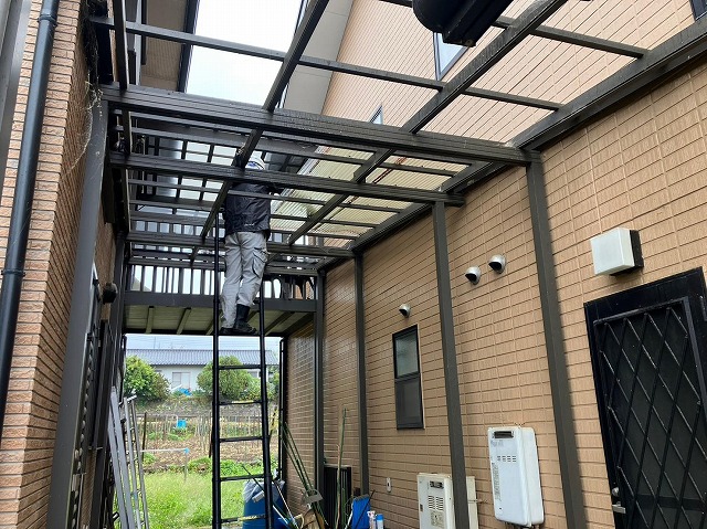 甲州市　屋根カバー工法